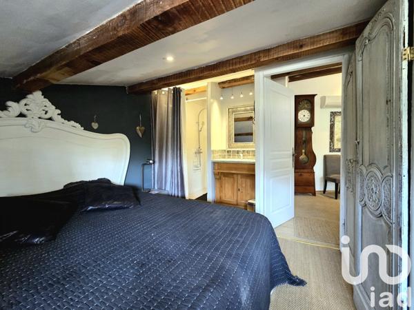 Mas 5 pièces de 165 m² à Caderousse (84860)