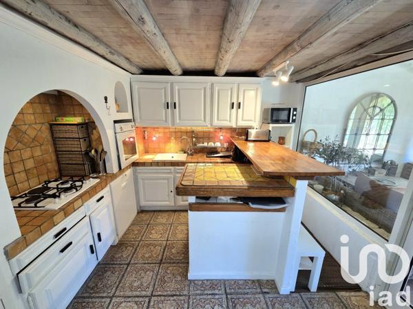 Mas 5 pièces de 165 m² à Caderousse (84860)