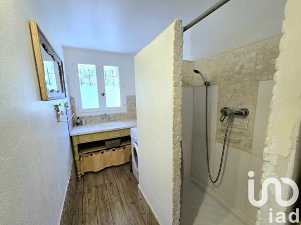 Mas 5 pièces de 165 m² à Caderousse (84860)