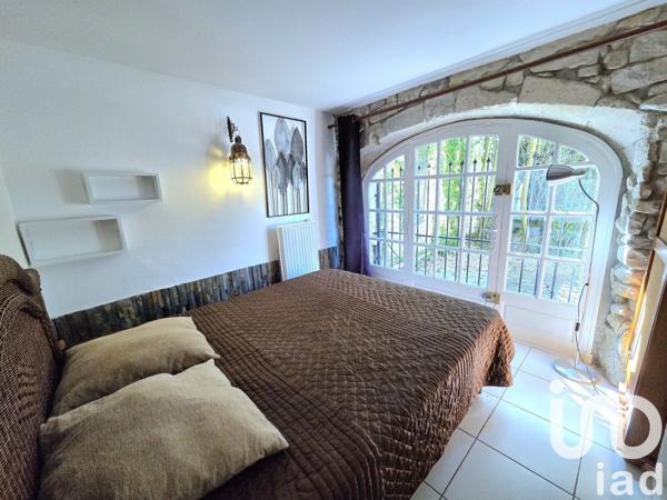 Mas 5 pièces de 165 m² à Caderousse (84860)