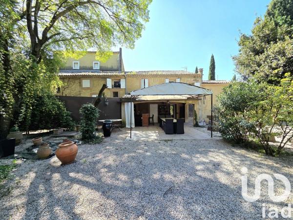 Mas 5 pièces de 165 m² à Caderousse (84860)