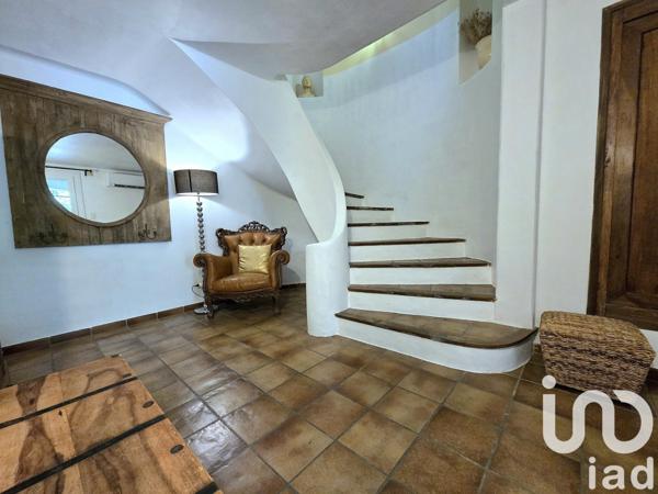 Mas 5 pièces de 165 m² à Caderousse (84860)
