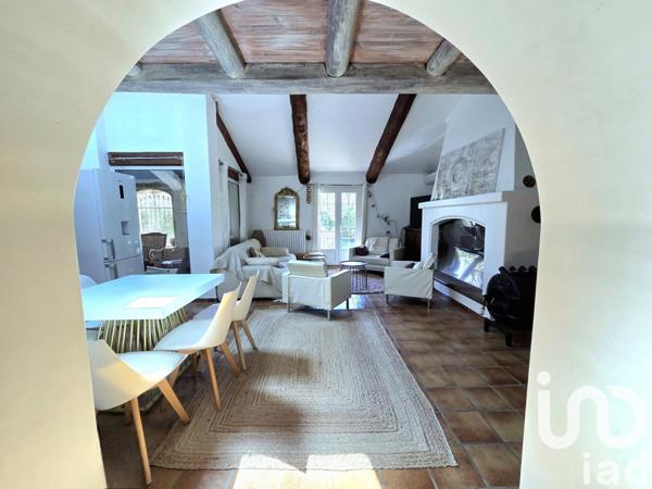 Mas 5 pièces de 165 m² à Caderousse (84860)