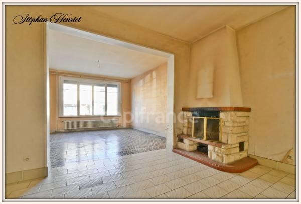 Maison à vendre 8 pièces MONTHOIS (08)