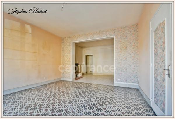 Maison à vendre 8 pièces MONTHOIS (08)