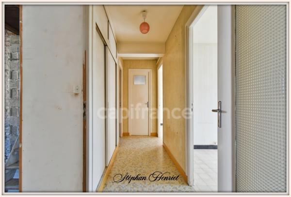 Maison à vendre 8 pièces MONTHOIS (08)