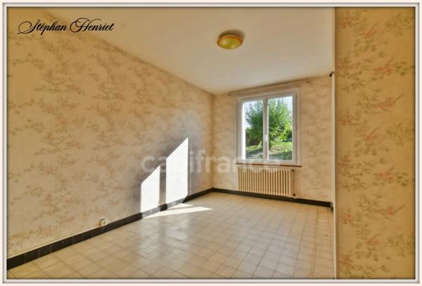 Maison à vendre 8 pièces MONTHOIS (08)