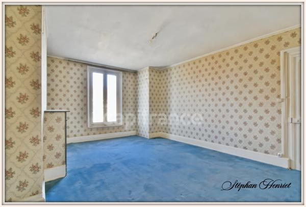 Maison à vendre 8 pièces MONTHOIS (08)