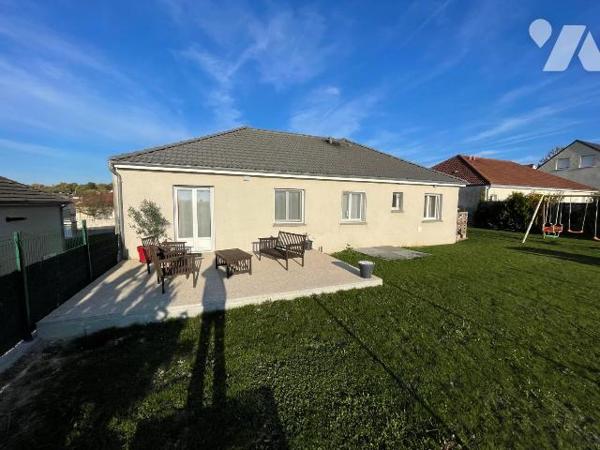 MAISON DE PLAIN-PIED AVEC SOUS-SOL COMPLET
A VENDRE A RETHEL, AXE REIMS/CHARLEVILLE-MEZIERES, ...