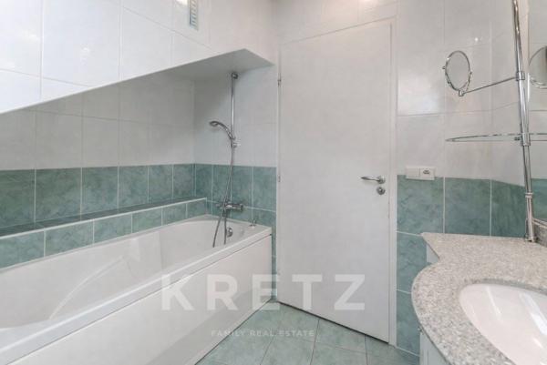 Annecy-le-Vieux – Quartier du Petit Port - Maison vue Lac