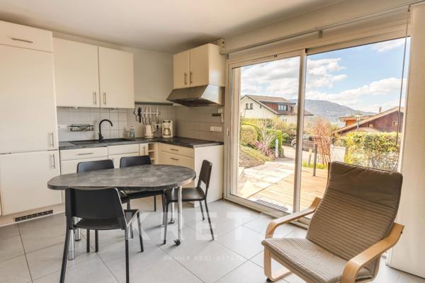 Annecy-le-Vieux – Quartier du Petit Port - Maison vue Lac