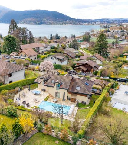 Annecy-le-Vieux – Quartier du Petit Port - Maison vue Lac