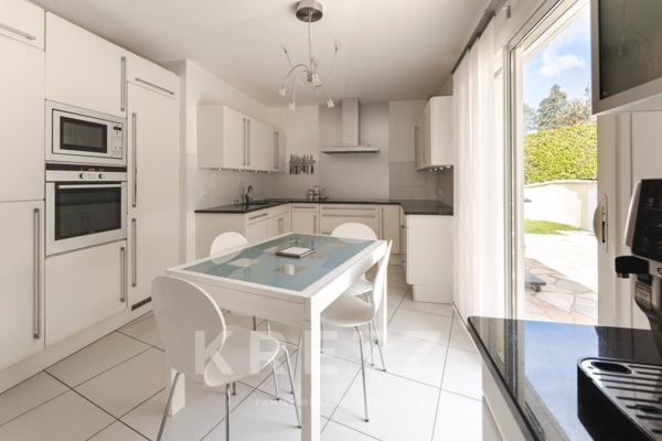 Annecy-le-Vieux – Quartier du Petit Port - Maison vue Lac