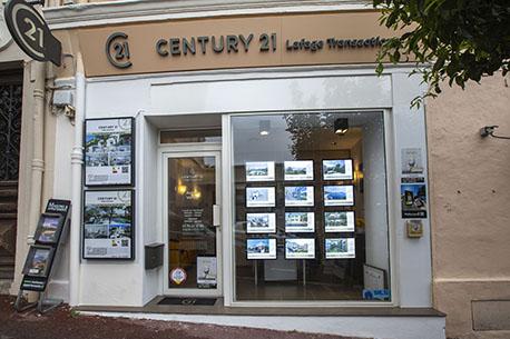 Appartement F3 à vendre  3 pièces - 70,62 m 2   NICE  - 06