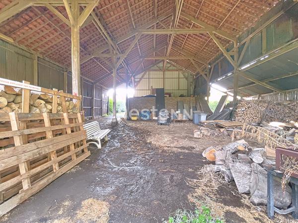 Ancienne ferme , 215m² , 5 chambres , grand jardin arboré , dépendances , hangar