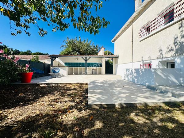 Maison Etaules 6 pièce(s) 149 m2