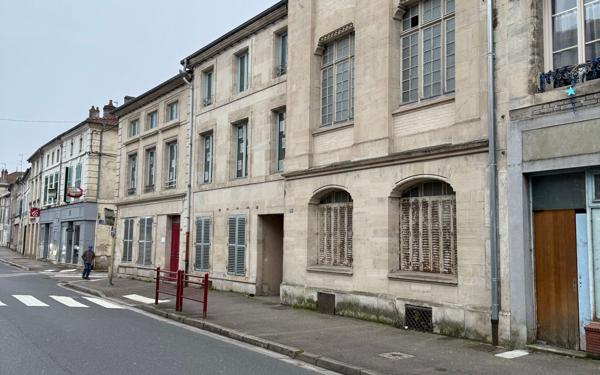 Immeuble à vendre    1 pièce •  Ligny-en-Barrois