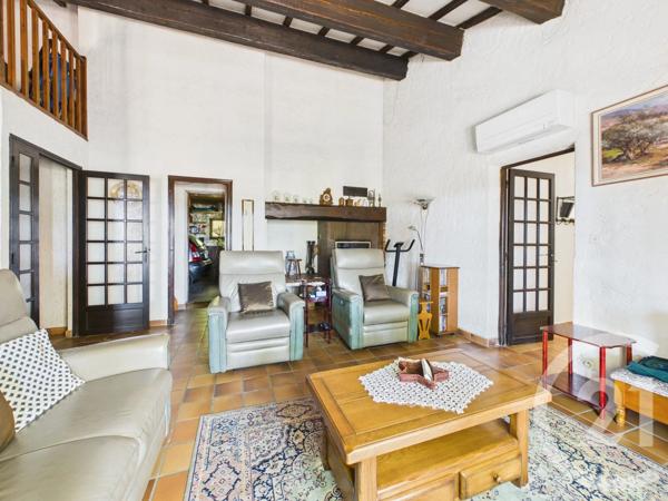 Maison à vendre  6 pièces - 128 m 2   LA VALETTE DU VAR  - 83