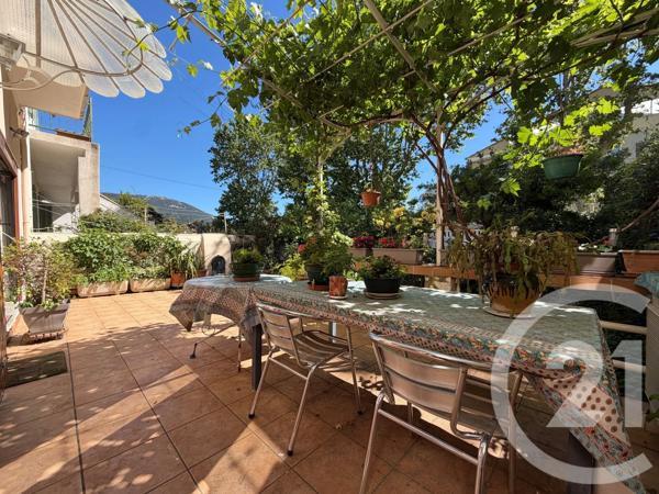 Maison à vendre  6 pièces - 128 m 2   LA VALETTE DU VAR  - 83