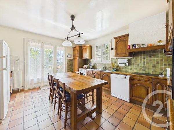Maison à vendre  6 pièces - 128 m 2   LA VALETTE DU VAR  - 83