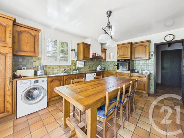 Maison à vendre  6 pièces - 128 m 2   LA VALETTE DU VAR  - 83