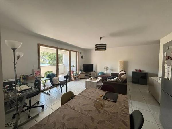 Appartement à louer à Sainte-Colombe (69560)
