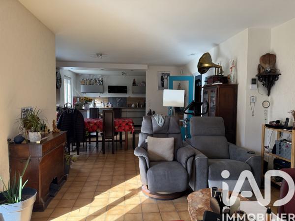 Maison à vendre 5 pièces 99 m² Auberives-sur-Varèze