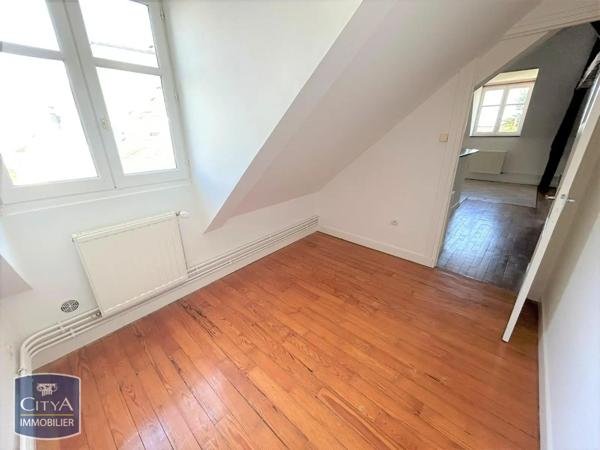 Appartement à louer 3 pièces 54.46m² Laon (02000)