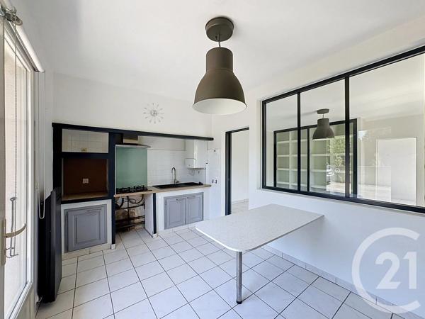 Appartement à vendre  4 pièces - 72,15 m 2   AUCH  - 32