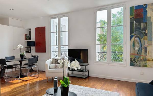 Appartement à vendre    3 pièces • 62,32 m2 Paris 16
