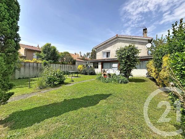 Maison à vendre  4 pièces - 139 m 2   PAMIERS  - 09