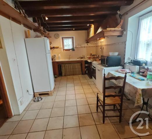 Maison à vendre  10 pièces - 202,40 m 2   SAURAT  - 09