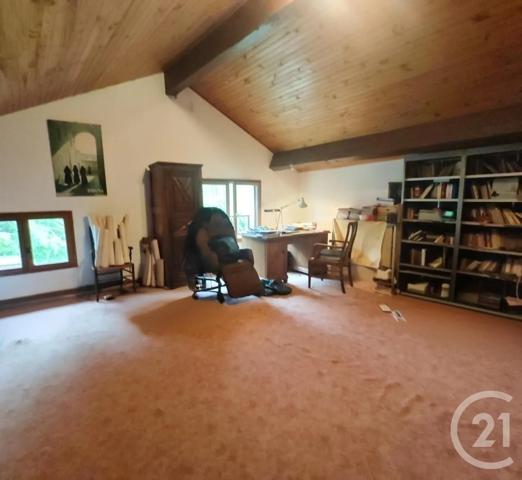 Maison à vendre  10 pièces - 202,40 m 2   SAURAT  - 09