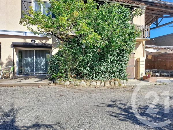 Maison à vendre  10 pièces - 202,40 m 2   SAURAT  - 09