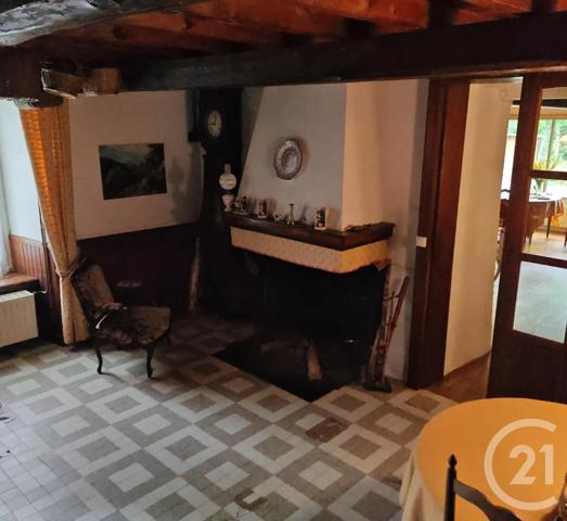 Maison à vendre  10 pièces - 202,40 m 2   SAURAT  - 09