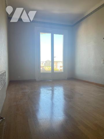 Idealement situe, residence securisee et recherchee