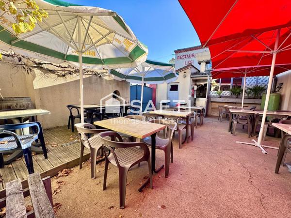 Bar/restaurant 77m2 avec terrasse.