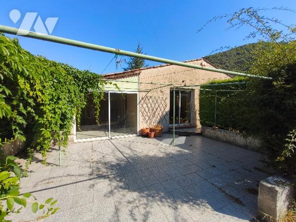 Maison de plain pied 3 chambres sur jardin de 1085 m².