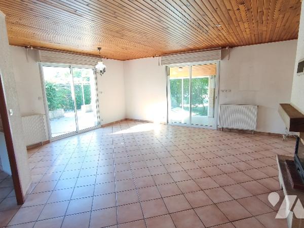 Maison de plain pied 3 chambres sur jardin de 1085 m².