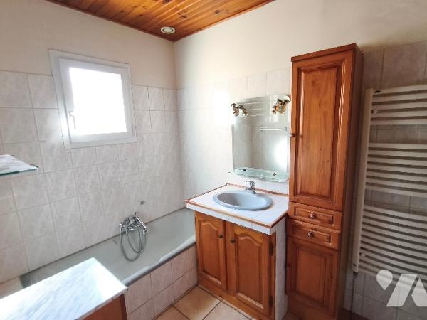 Maison de plain pied 3 chambres sur jardin de 1085 m².