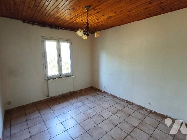 Maison de plain pied 3 chambres sur jardin de 1085 m².