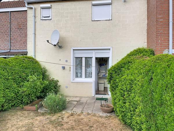 Maison ancienne avec jardin, 2 chambres LA CHAPELLE D ARMENTIERES