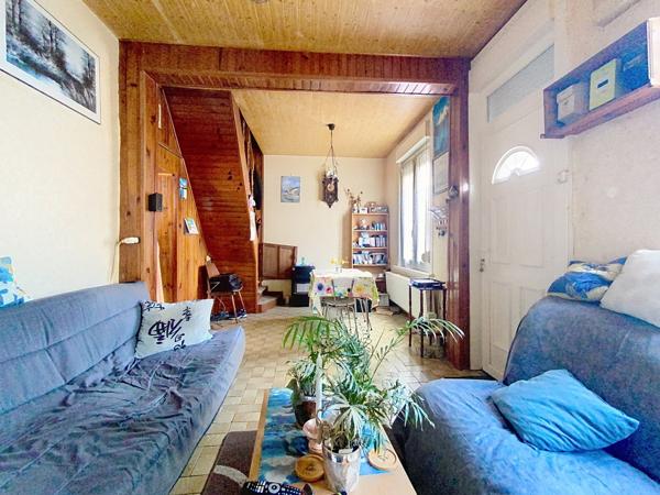 Maison ancienne avec jardin, 2 chambres LA CHAPELLE D ARMENTIERES