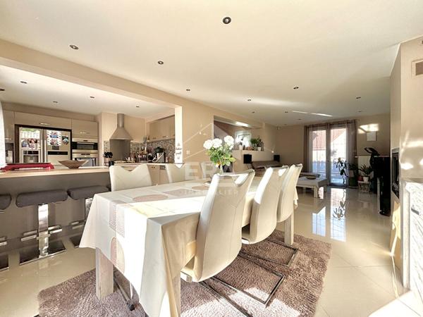 Belles prestations, maison 4 chambres Pontault !