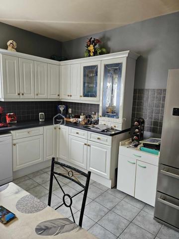 Maison traditionnelle de 236 m²