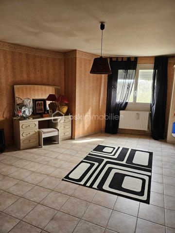 Maison traditionnelle de 236 m²