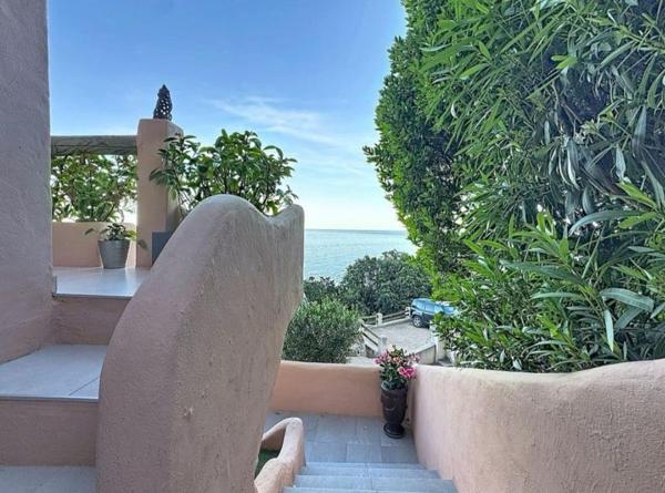 TARCO - Appartement moderne avec jardin et vue mer incroyable
