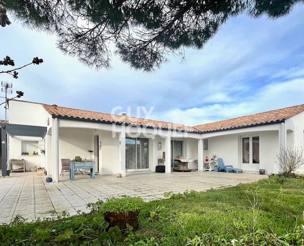 Maison à vendre à Charron - Référence 8168