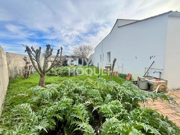 Maison à vendre à Charron - Référence 8168