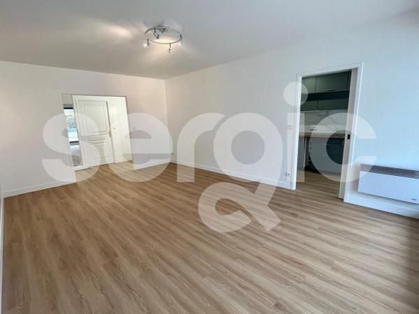 Location 3 Pieces 81 80000 Amiens 25 0036 01 0138